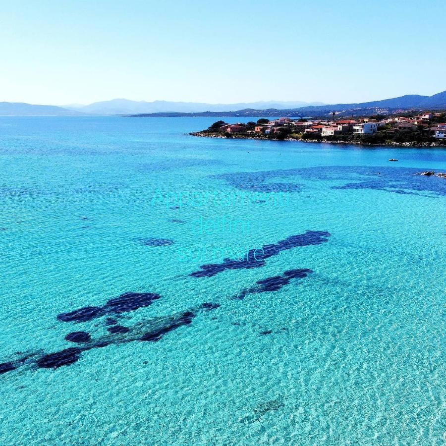 Appartamento Delfino Azzurro Golfo Aranci Exterior foto
